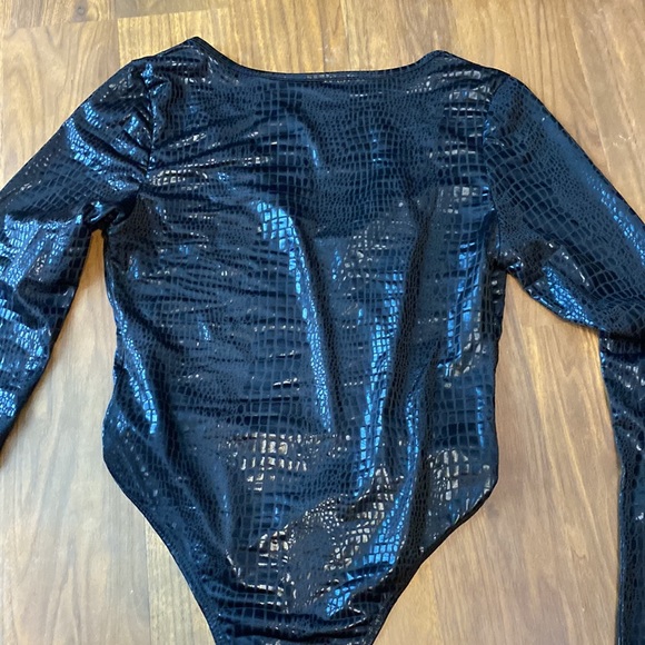 snakeskin bodysuit - Picture 2 of 2